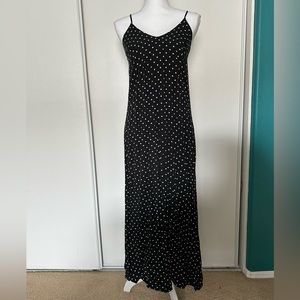 Old Navy V-Neck Maxi Polka Dot